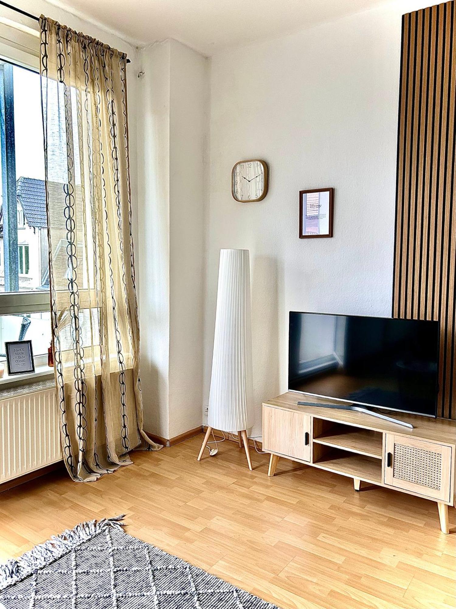 Gemuetliche 2-Zimmer Wohnung Im Zentrum Neumünster Exterior foto
